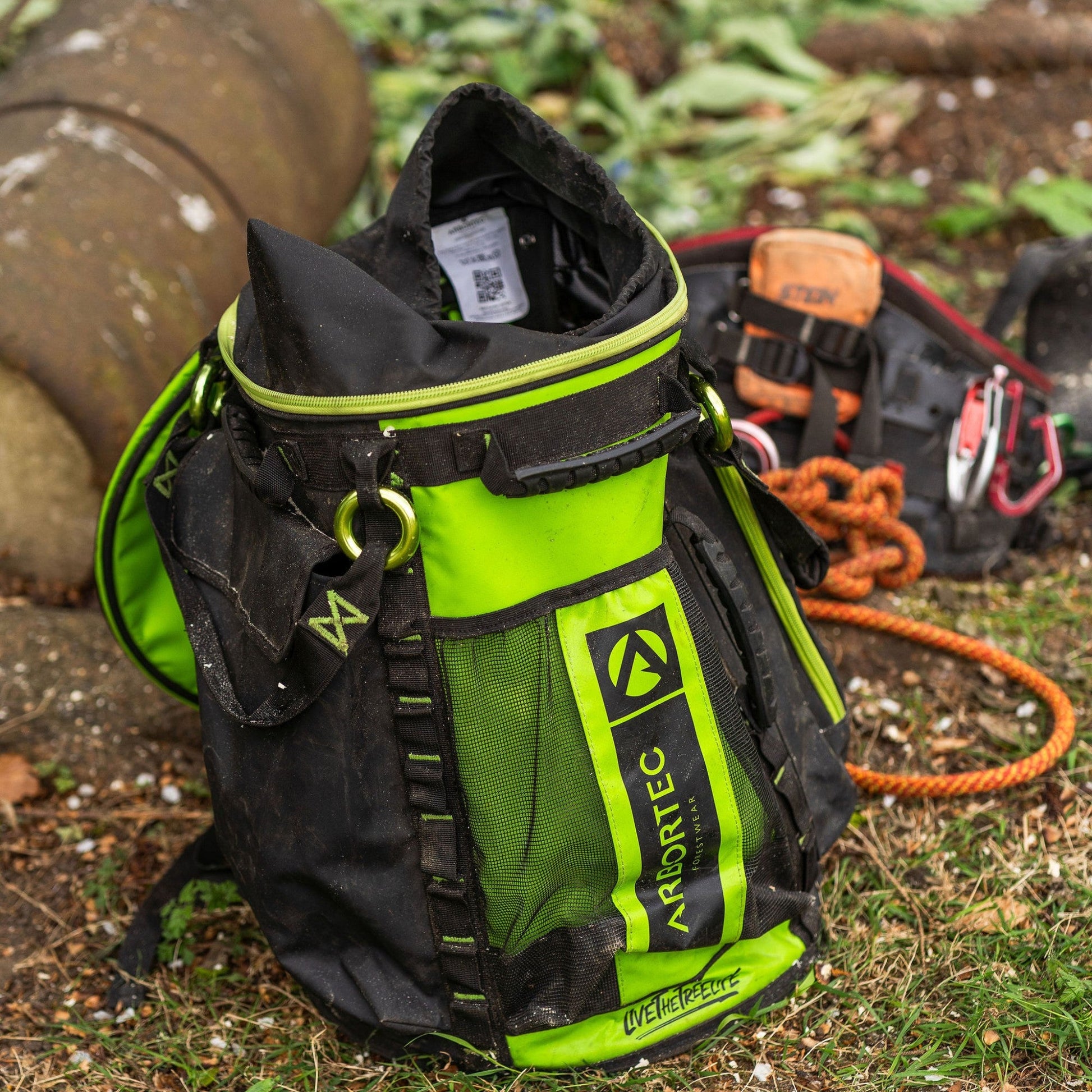 AT106 - 55 Cobra DryKit Rope Bag Lime/Black - 55 Litre - Arbortec Forestwear
