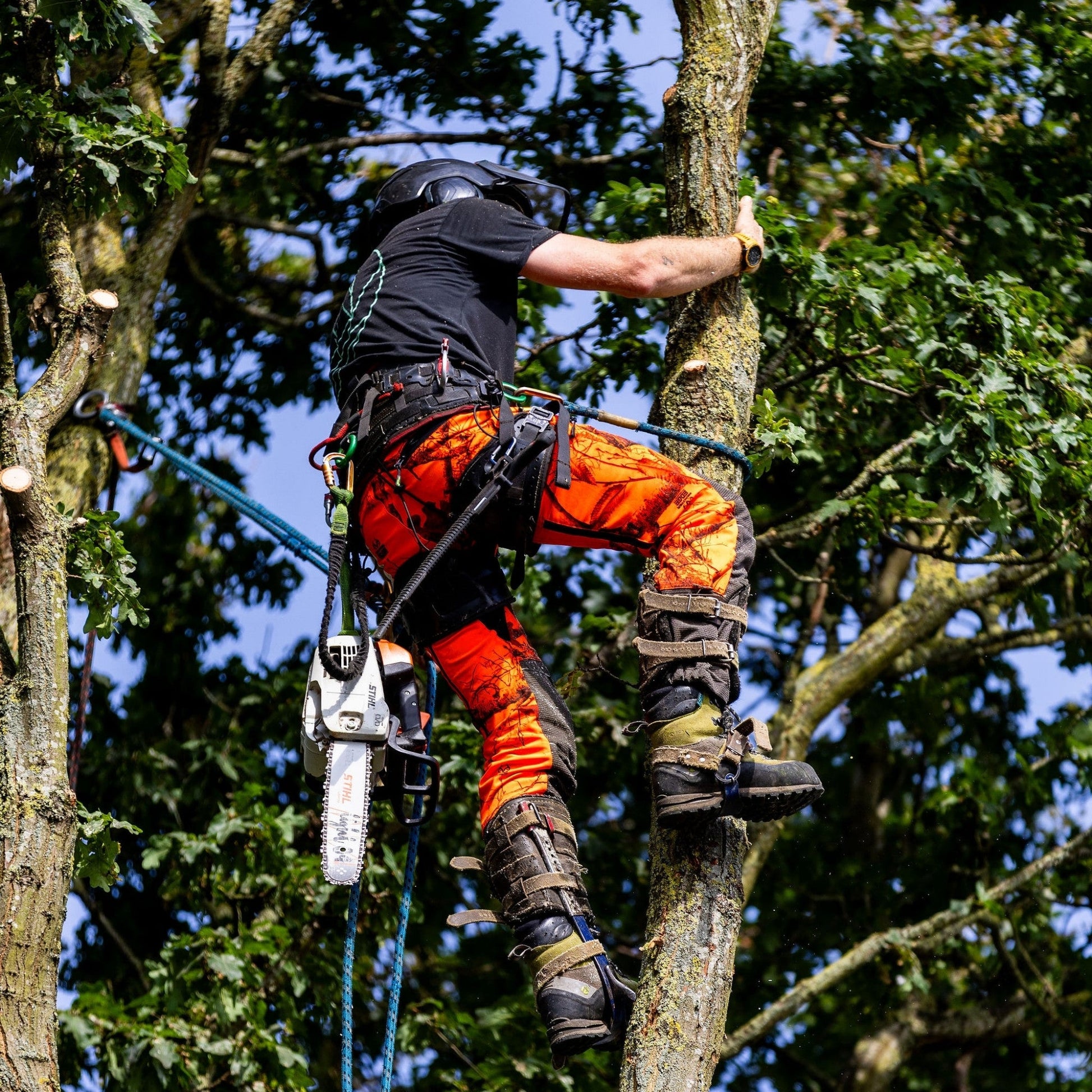 AT4060 UL - Breatheflex Pro Realtree Chainsaw Pants Design A/Class 1 - Orange - Arbortec Forestwear