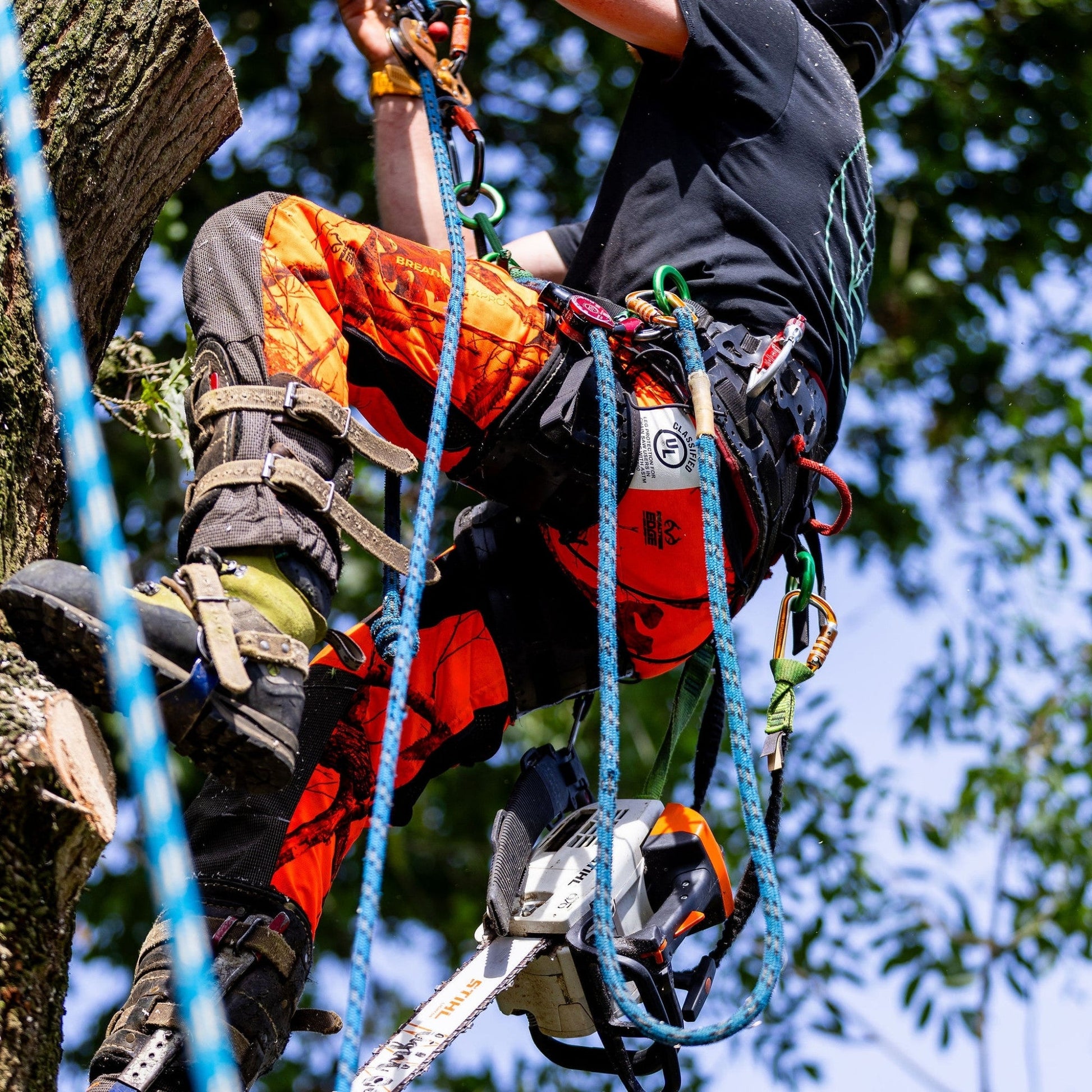 AT4060 UL - Breatheflex Pro Realtree Chainsaw Pants Design A/Class 1 - Orange - Arbortec Forestwear