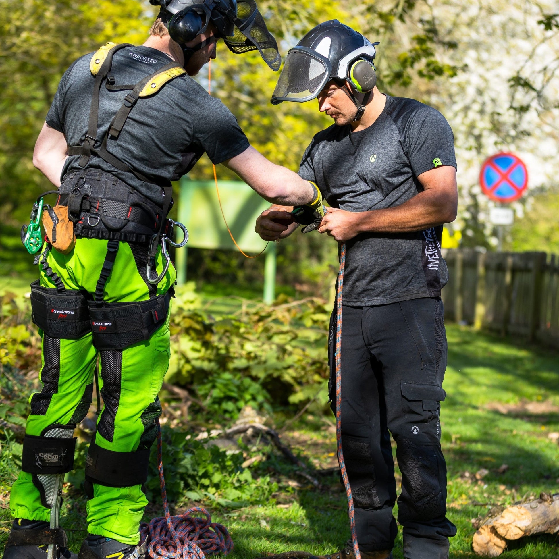 AT4062(EU) Arbortec Vented Chainsaw Trousers Design A Class 1 - Black - Arbortec Forestwear