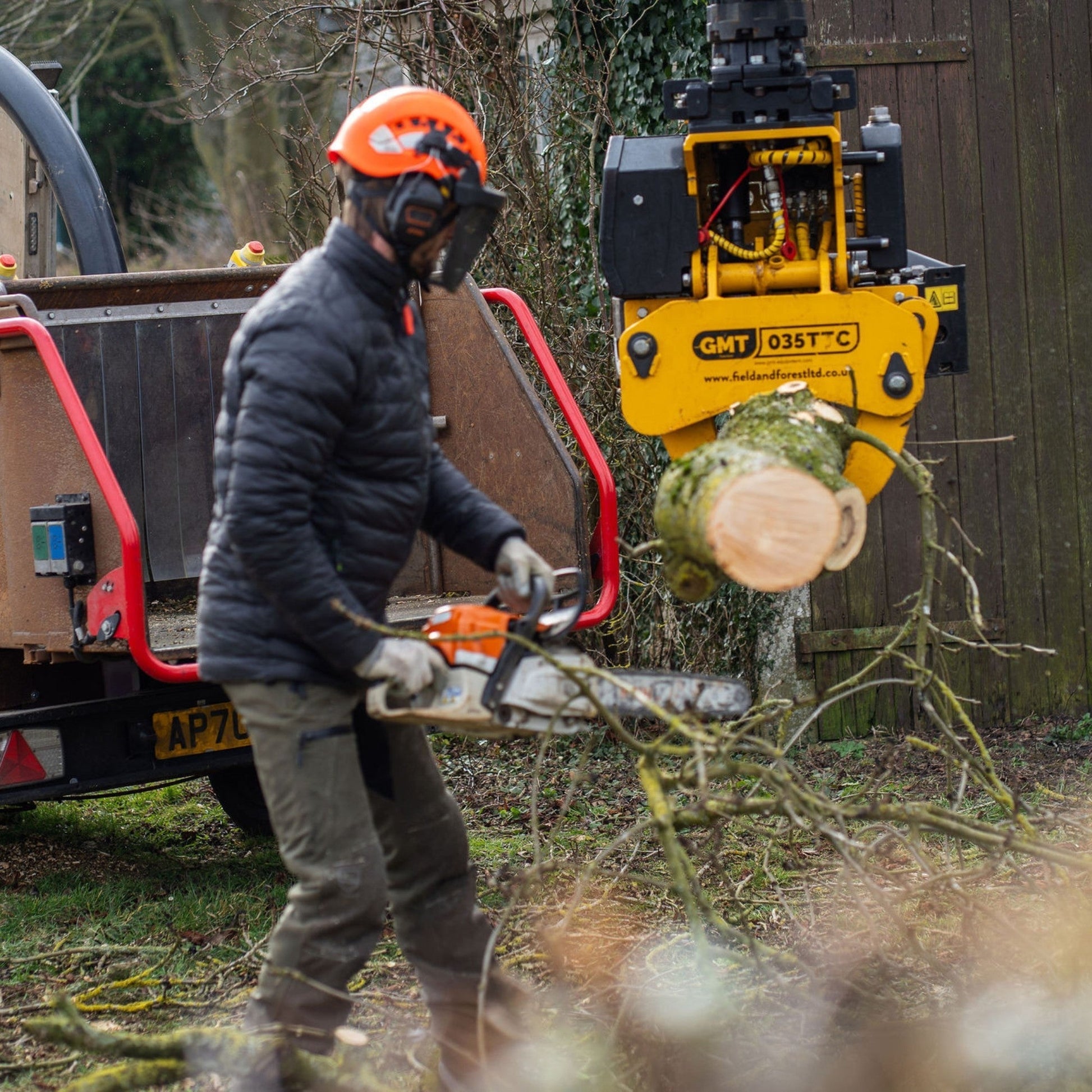 AT4600 - Reversible Puffer Jacket - Black/Olive - Arbortec Forestwear