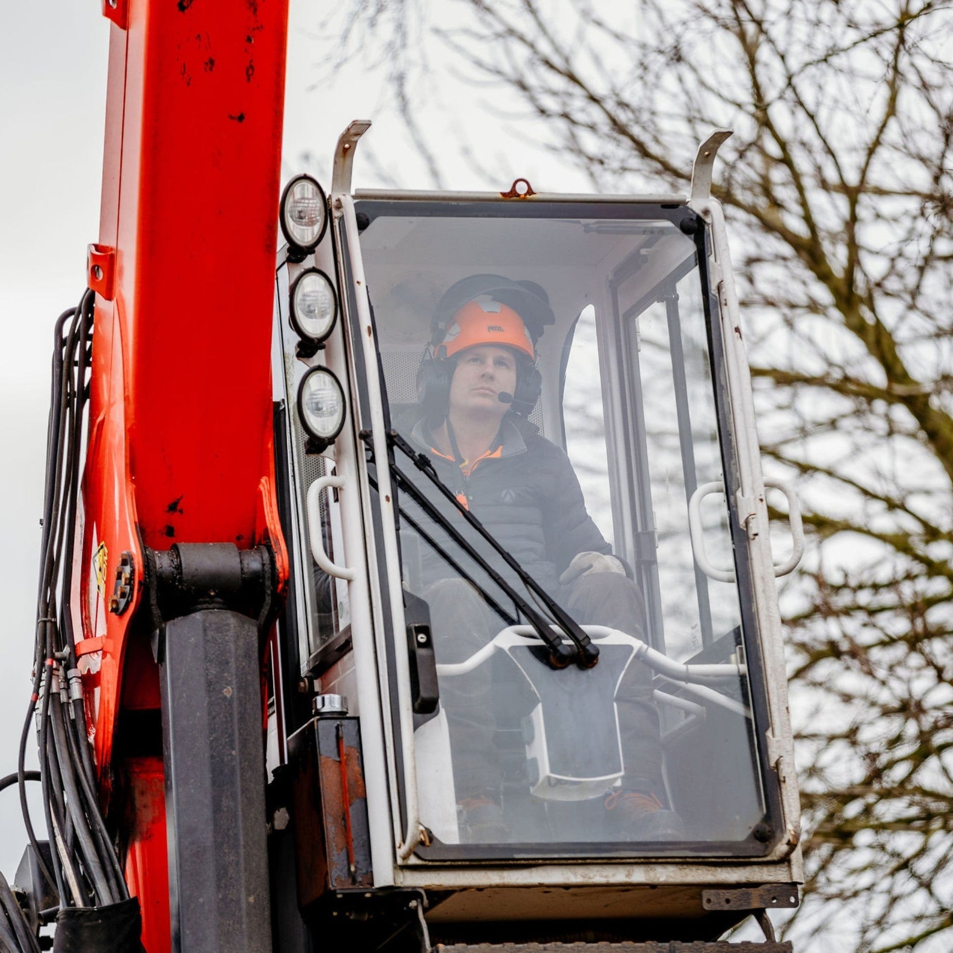 AT4600 - Reversible Puffer Jacket - Black/Olive - Arbortec Forestwear
